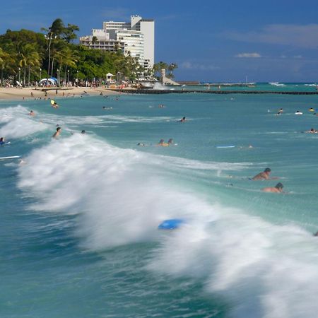 Newly Renovated 2 Bedroom Condo, 1 Block To Waikiki Beach, Free Parking Honolulu Exterior photo