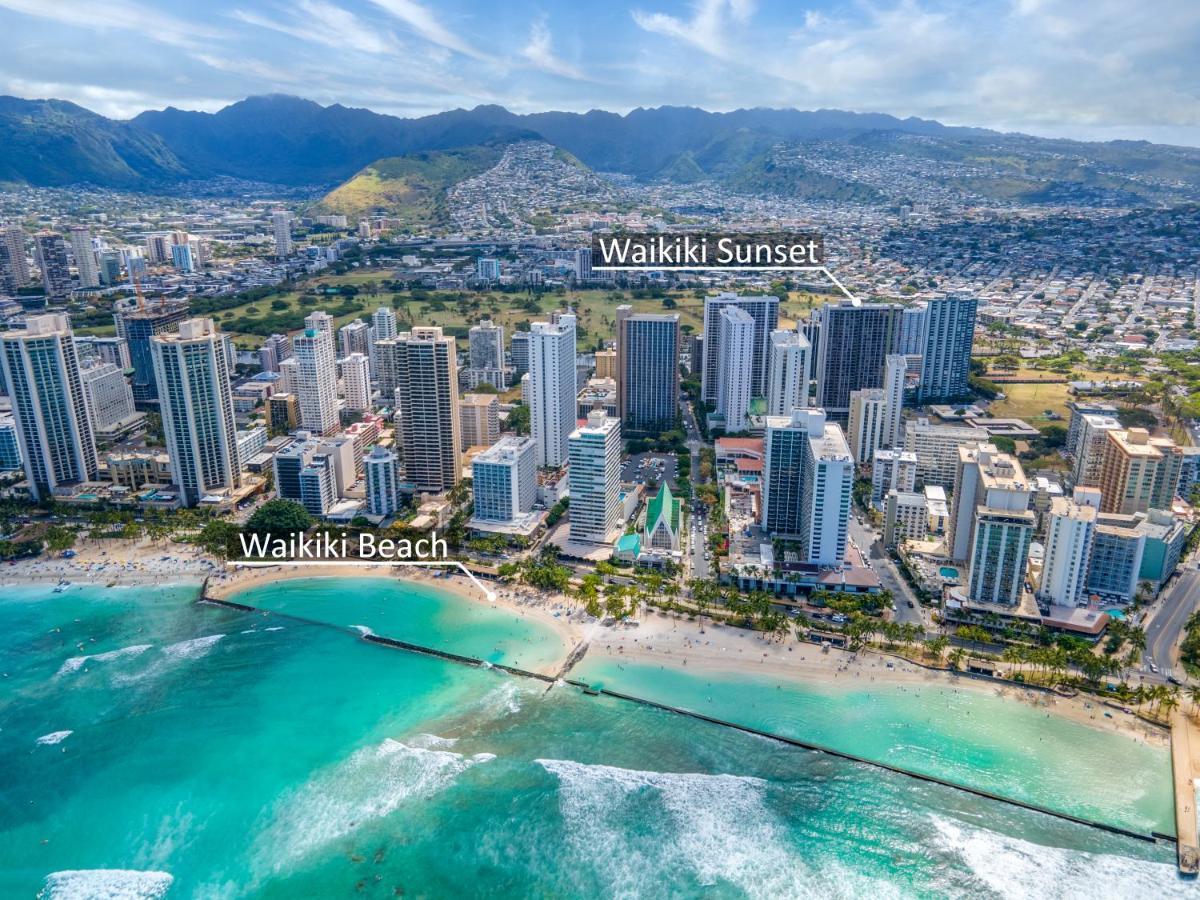 Newly Renovated 2 Bedroom Condo, 1 Block To Waikiki Beach, Free Parking Honolulu Exterior photo